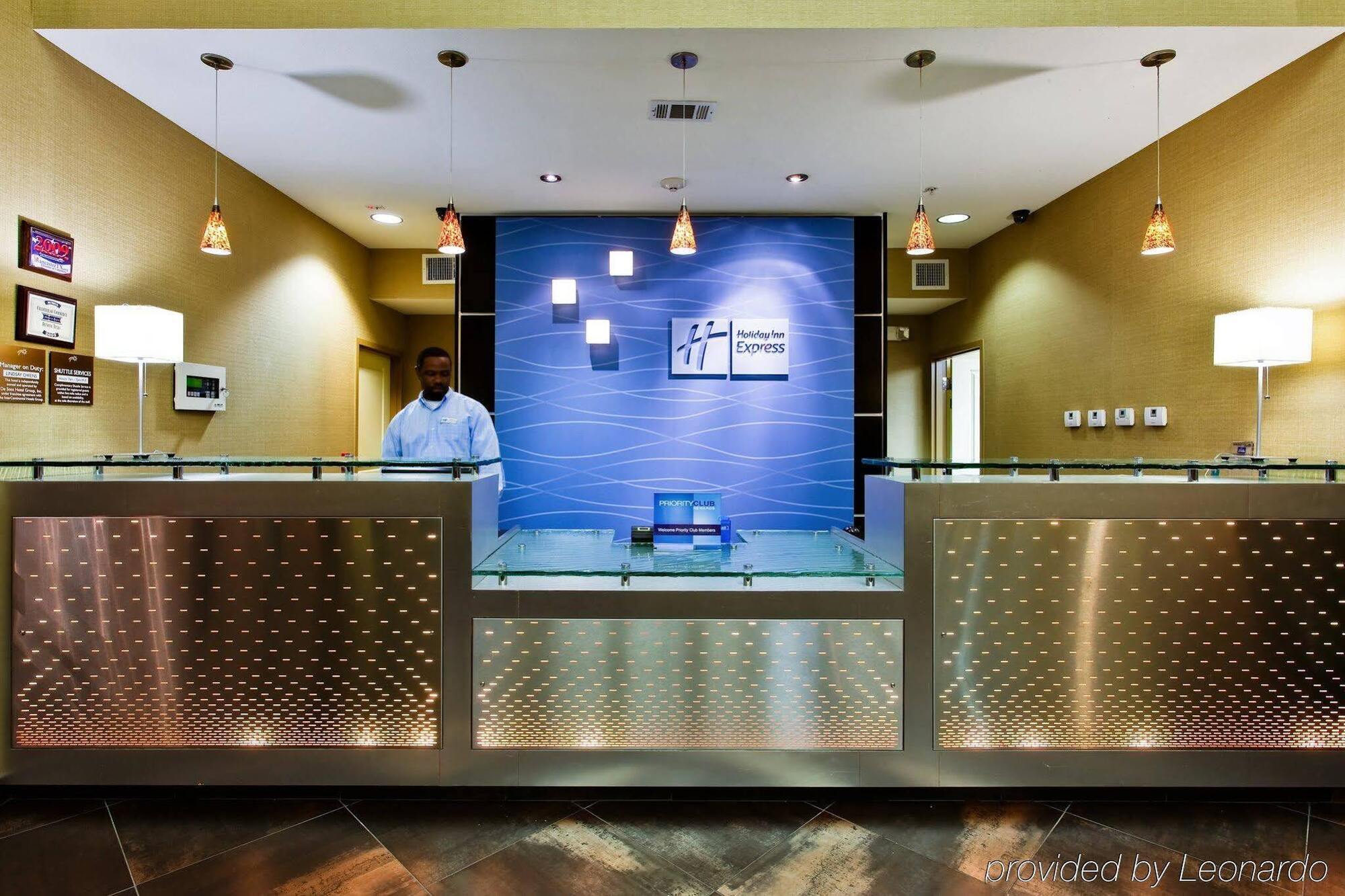 Holiday Inn Express Hotel & Suites Dallas South - Desoto By Ihg Εξωτερικό φωτογραφία