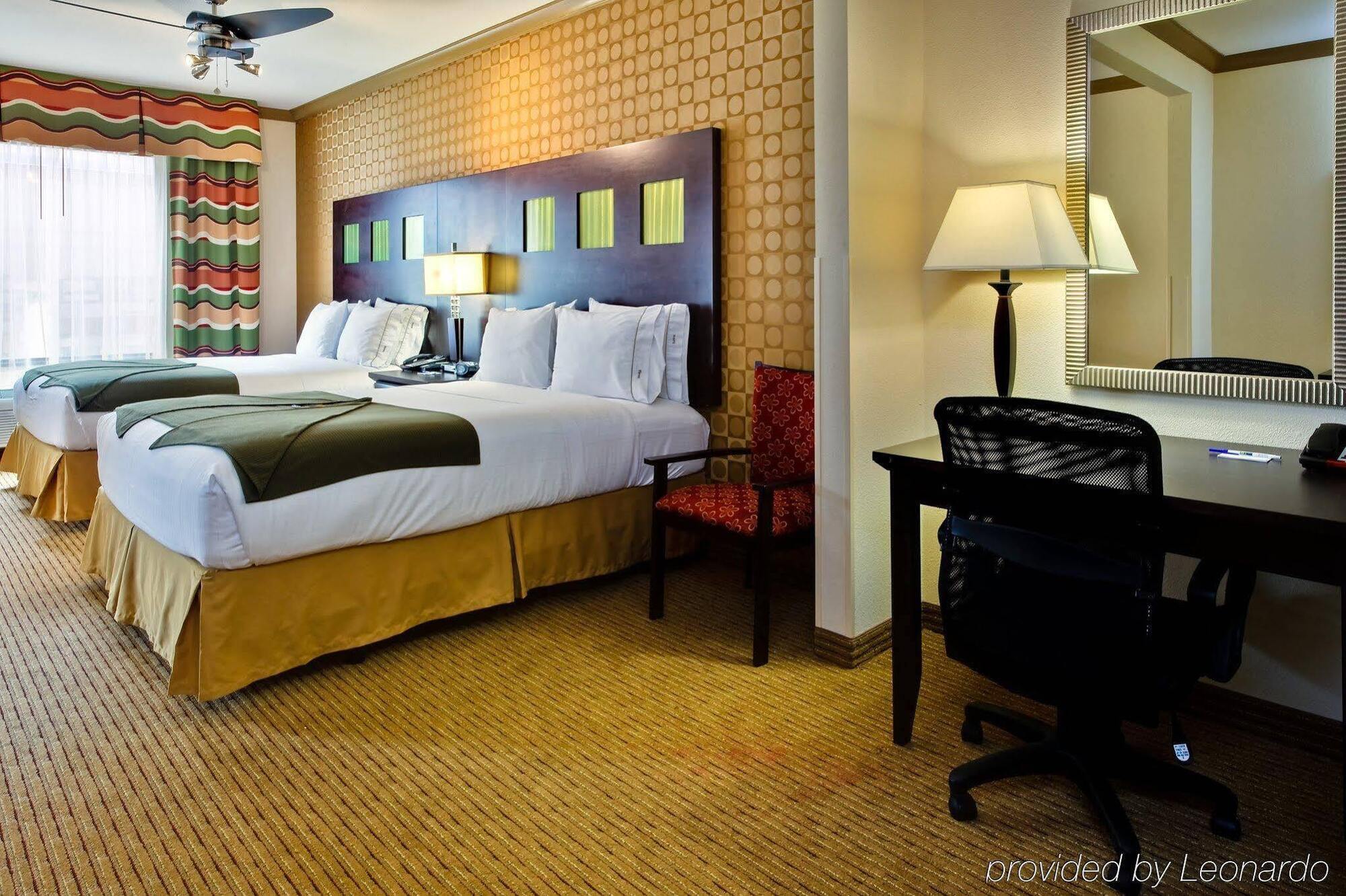 Holiday Inn Express Hotel & Suites Dallas South - Desoto By Ihg Εξωτερικό φωτογραφία