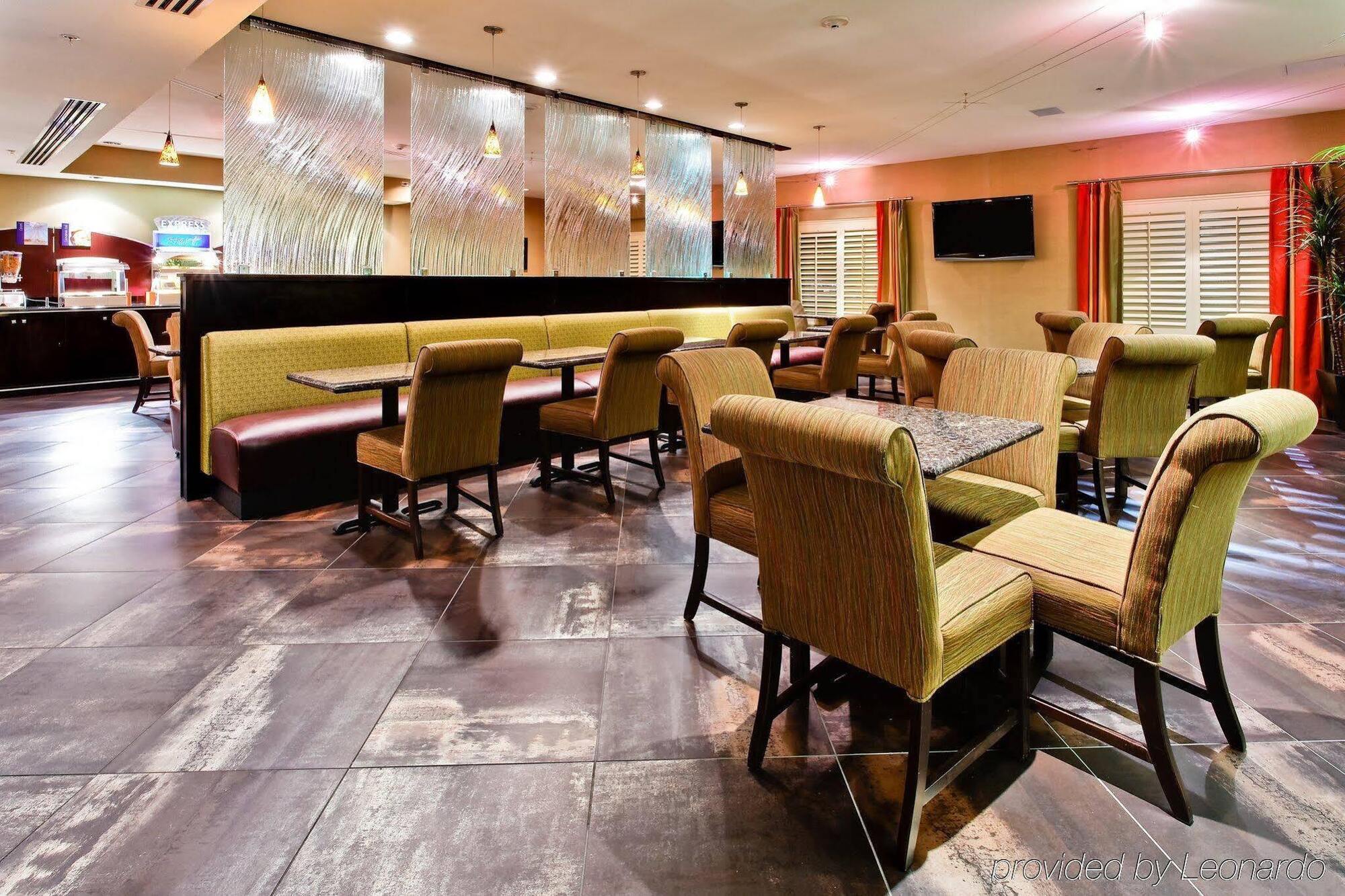 Holiday Inn Express Hotel & Suites Dallas South - Desoto By Ihg Εξωτερικό φωτογραφία